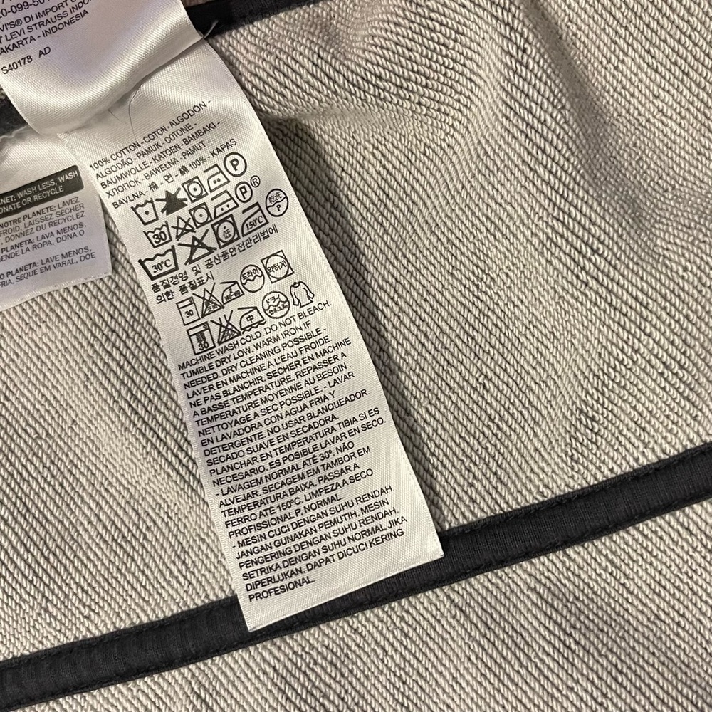 Levi’s Button Soft Shell Trucker Jacket - Picture 9 of 10